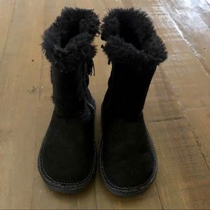 Black Fur-Lined Toddler UGG-like Boots Sz. 6